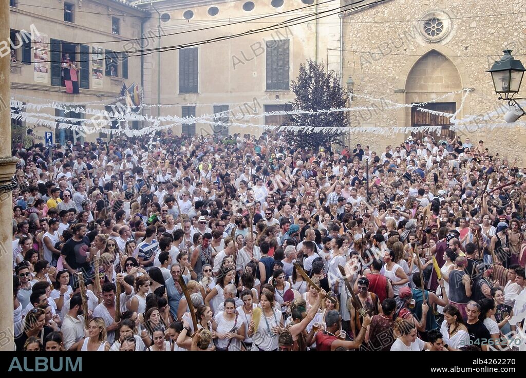 plaza de Sant Jordi, Moros y cristianos, fiesta de La Patrona, Pollença, ,Mallorca, balearic islands, Spain.