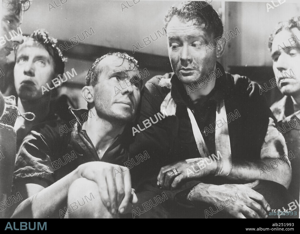BERNARD MILES and JOHN MILLS in IN WHICH WE SERVE, 1942, directed by DAVID LEAN. Copyright BRITISH LION.