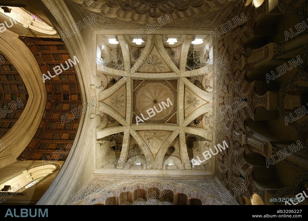 MEZQUITA DE CORDOBA. CUPULA DE ABDERRAMAN II.  CORDOBA, ESPAÑA.