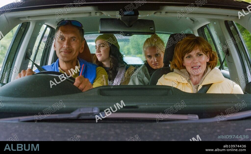 Kat Sadler, Lizzie Davidson, Louise Brealey and PAUL BAZELY in SUCH BRAVE GIRLS, 2023, directed by KAT SADLER. Copyright Camden Productions/Various Artists/BBC/A24.