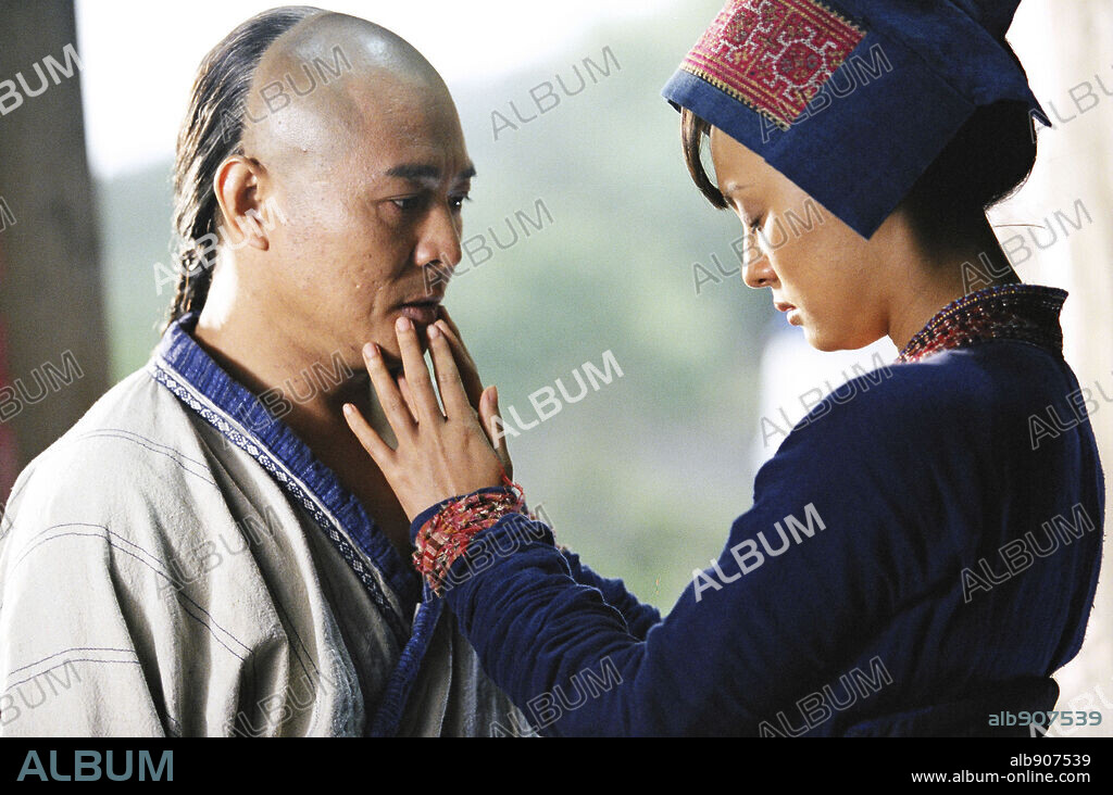 JET LI and SUN LI in FEARLESS, 2006 (HUO YUAN JIA), directed by RONNY YU. Copyright JINQUAN, CHEN.