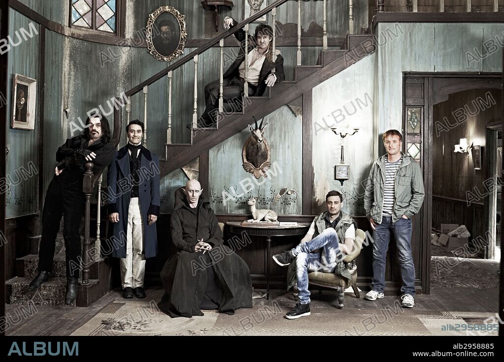 JEMAINE CLEMENT und TAIKA WAITITI in WHAT WE DO IN THE SHADOWS, 2014, unter der Regie von JEMAINE CLEMENT und TAIKA WAITITI. Copyright UNION FILMS/DEFENDER FILMS/FUNNY OR DIE/NEW ZEALAND FILM COM.