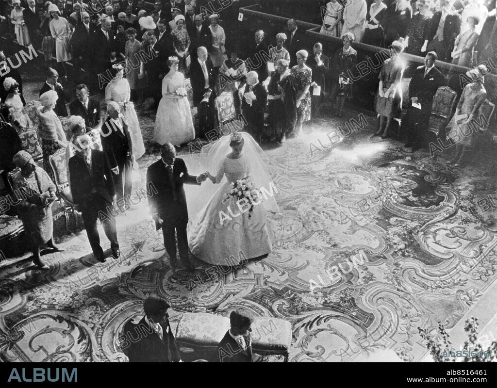 STOCKHOLM 19610525. Prinsessan Birgitta och prins Johann Georg av Hohenzollern-Sigmaringen, känd som Hansi, gifter sig i Rikssalen.. Foto: Pressens Bild / TT / Kod: 194.