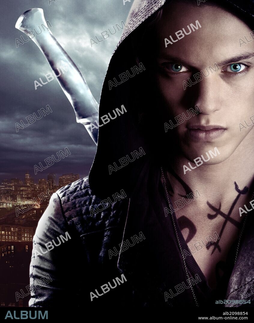 JONATHAN RHYS MEYERS in MORTAL INSTRUMENTS, THE: CITY OF BONES, 2013, directed by HARALD ZWART. Copyright CONSTANTIN FILM PRODUKTION.
