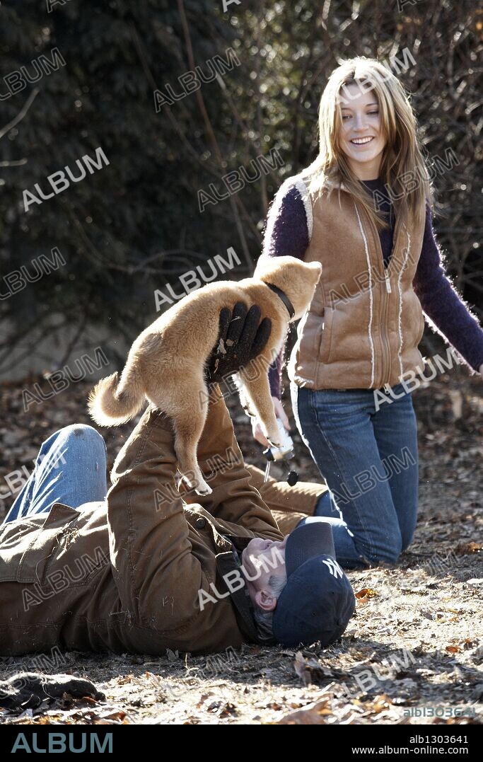 RICHARD GERE y SARAH ROEMER en SIEMPRE A TU LADO: HACHIKO, 2009 (HACHIKO: A DOG'S STORY), dirigida por LASSE HALLSTROM. Copyright GRAND ARMY ENTERTAINMENT.