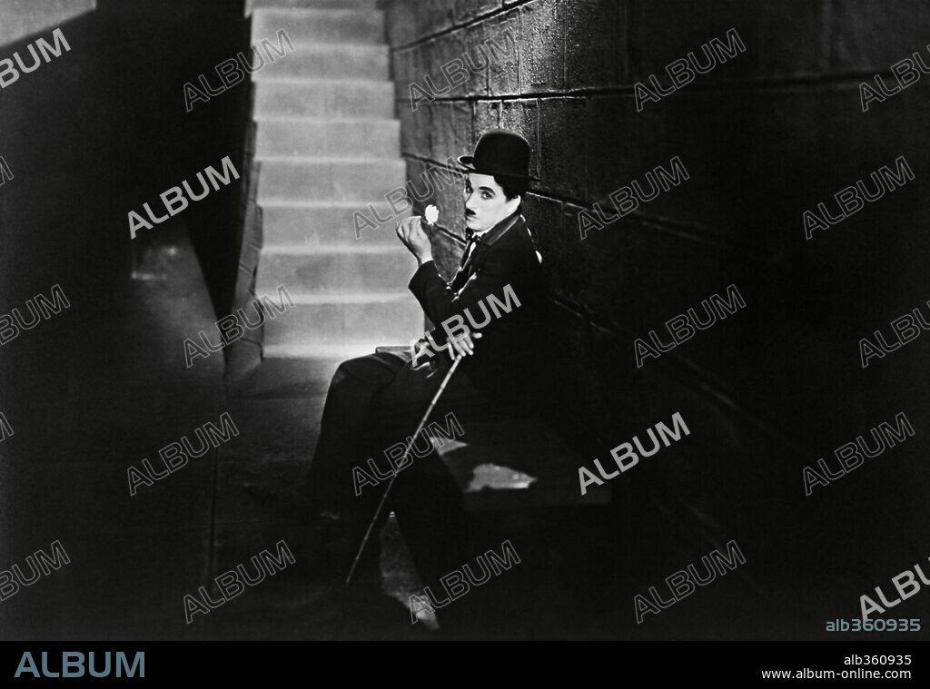 CHARLIE CHAPLIN in LICHTER DER GROSSSTADT - EINE KOMÖDIEN-ROMANCE ALS PANTOMIME, 1931 (CITY LIGHTS), unter der Regie von CHARLES CHAPLIN. Copyright UNITED ARTISTS.