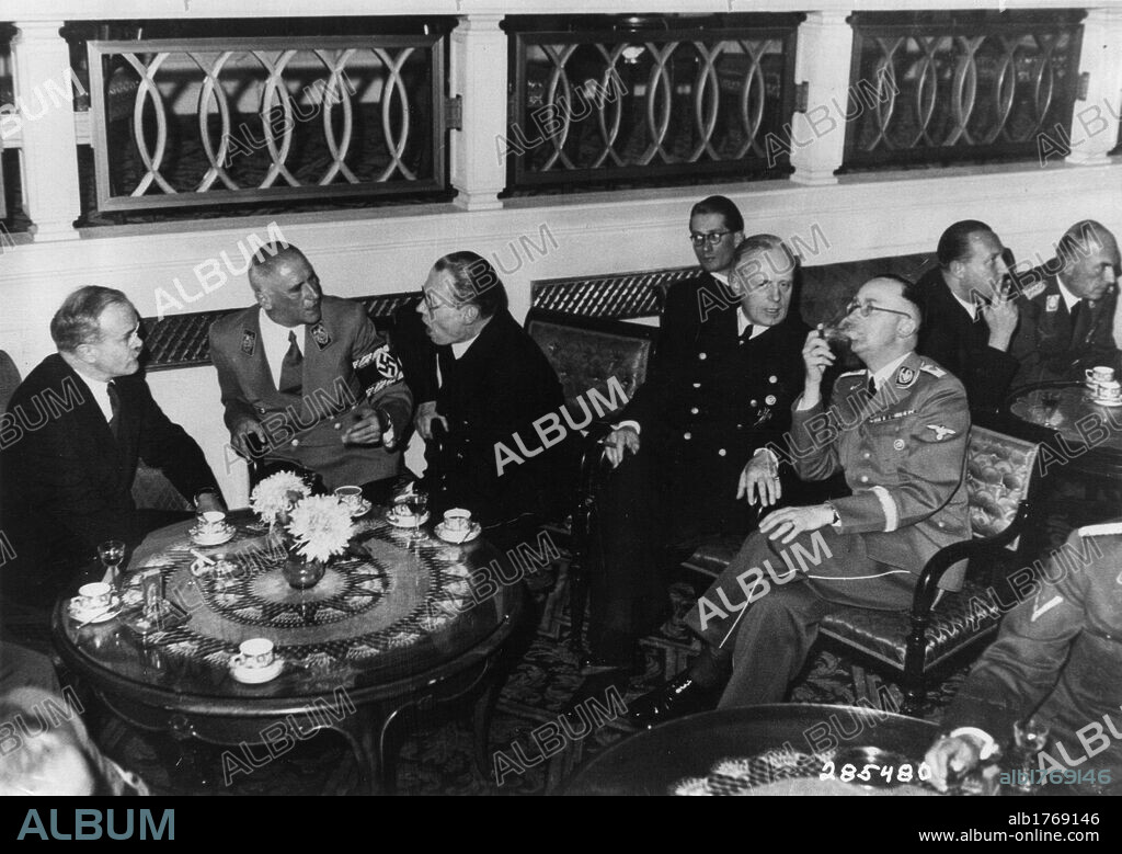 Molotov and German officials during a reception in Berlin. The Soviet Foreign Minister Vyacheslav Molotov and German officials including Wilhelm Frick, Gustav Hilger, Joachim von Ribbentrop and Heinrich Himmler during a reception at the Kaiserhof. Berlin, 13th November 1940.
