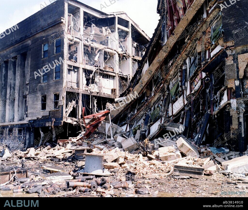 Pentagon Disaster Site, 2001