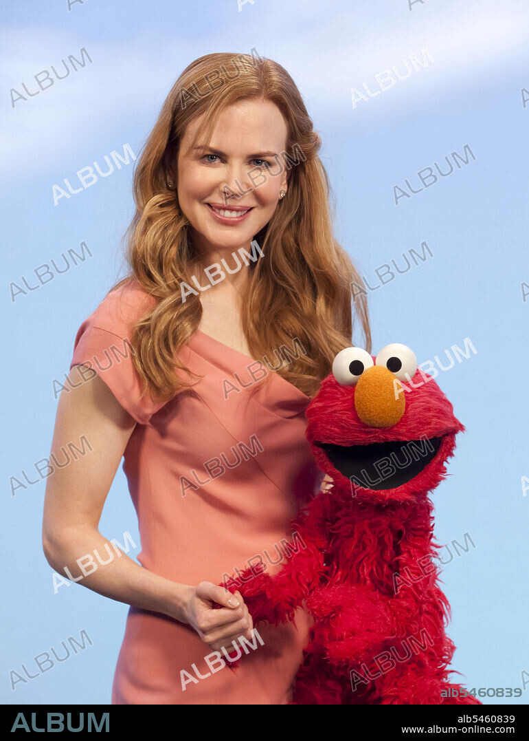 NICOLE KIDMAN in SESAME STREET, 1969, directed by JIM HENSON and JON STONE. Copyright Children's Television Workshop / TEAMINE, RICHARD. 42nd season.