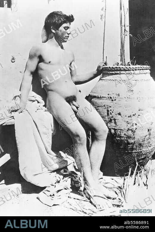 Gloeden, Wilhelm von Photographer. 16.9.1856 - 16.2.1931. Young nude Sicilian. Photo, c. 1890.