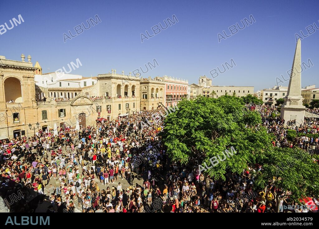 plaza Des Born, -caragol des Born-, Fiestas de Sant Joan. Ciutadella.Menorca,Islas Baleares,españa.