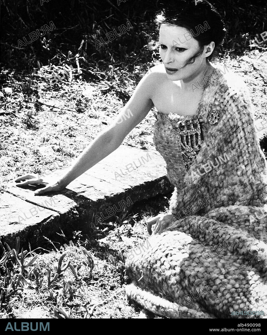 SILVANA MANGANO in EDIPO RE, 1967, directed by PIER PAOLO PASOLINI. Copyright ARCO FILMS/SOMAFIS.