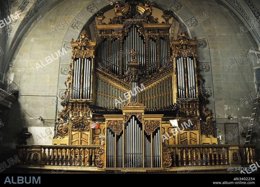 Órgano de la iglesia de Santa María de Mataró, Siglo XVIII-XX.