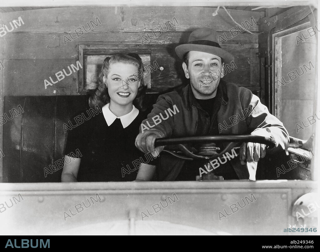 ANN SHERIDAN and GEORGE RAFT in THEY DRIVE BY NIGHT, 1940, directed by RAOUL WALSH. Copyright WARNER BROTHERS.