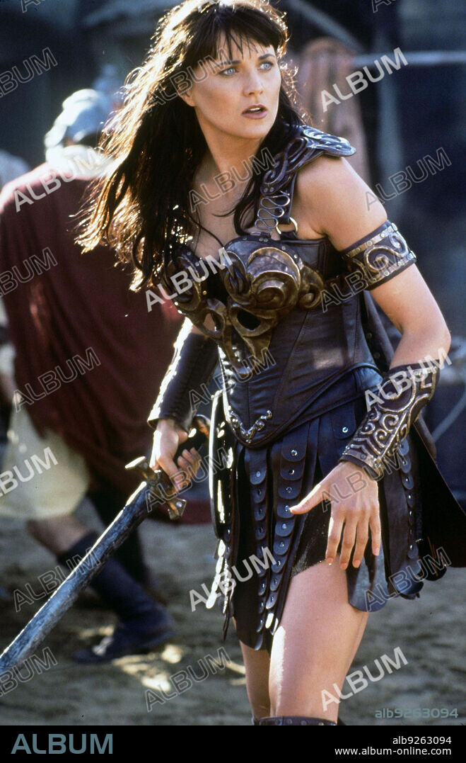 LUCY LAWLESS in XENA: WARRIOR PRINCESS, 1995, directed by RICK JACOBSON. Copyright MCA TELEVISION/RENAISSANCE PICTURES/STUDIOS USA TV/UNIVERSAL.