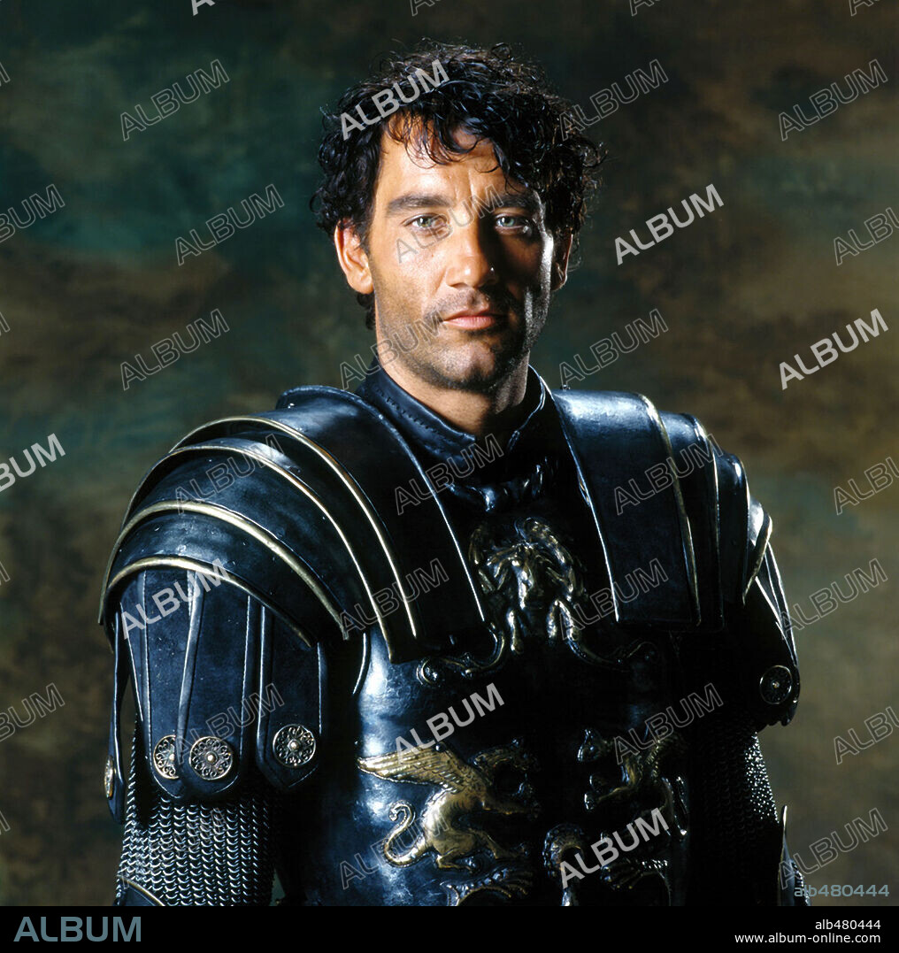 CLIVE OWEN en EL REY ARTURO, 2004 (KING ARTHUR), dirigida por ANTOINE FUQUA. Copyright TOUCHSTONE PICTURES / GORMAN, GREG.