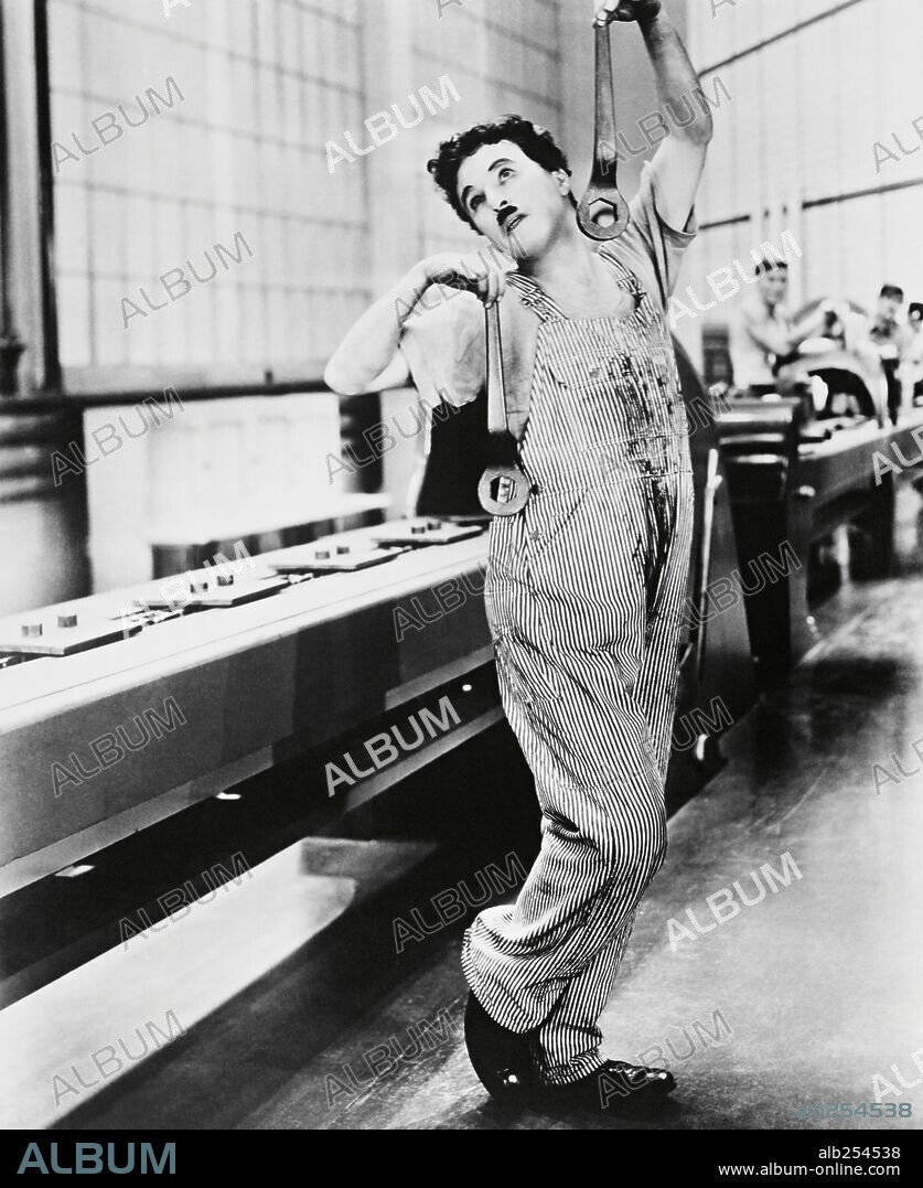 CHARLIE CHAPLIN in MODERN TIMES, 1936, unter der Regie von CHARLES CHAPLIN. Copyright CHAPLIN/UNITED ARTISTS.
