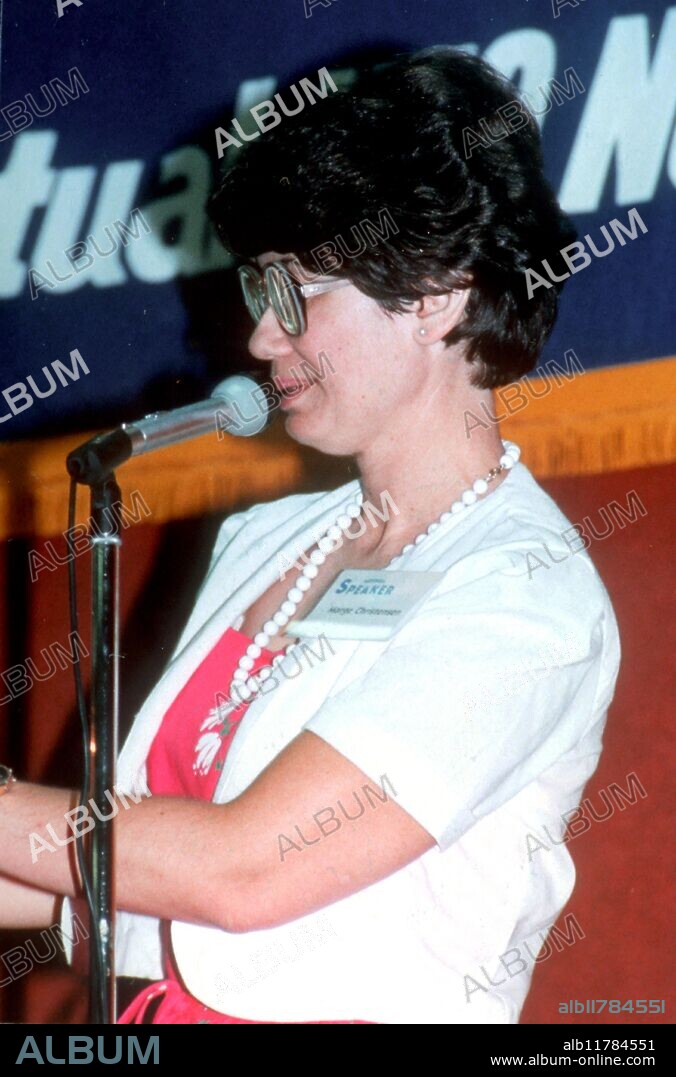 Marge Christensen speaking at the MUFON UFO Symposium at San Antonio, Texas, USA, 1984. - ©TopFoto/Fortean.