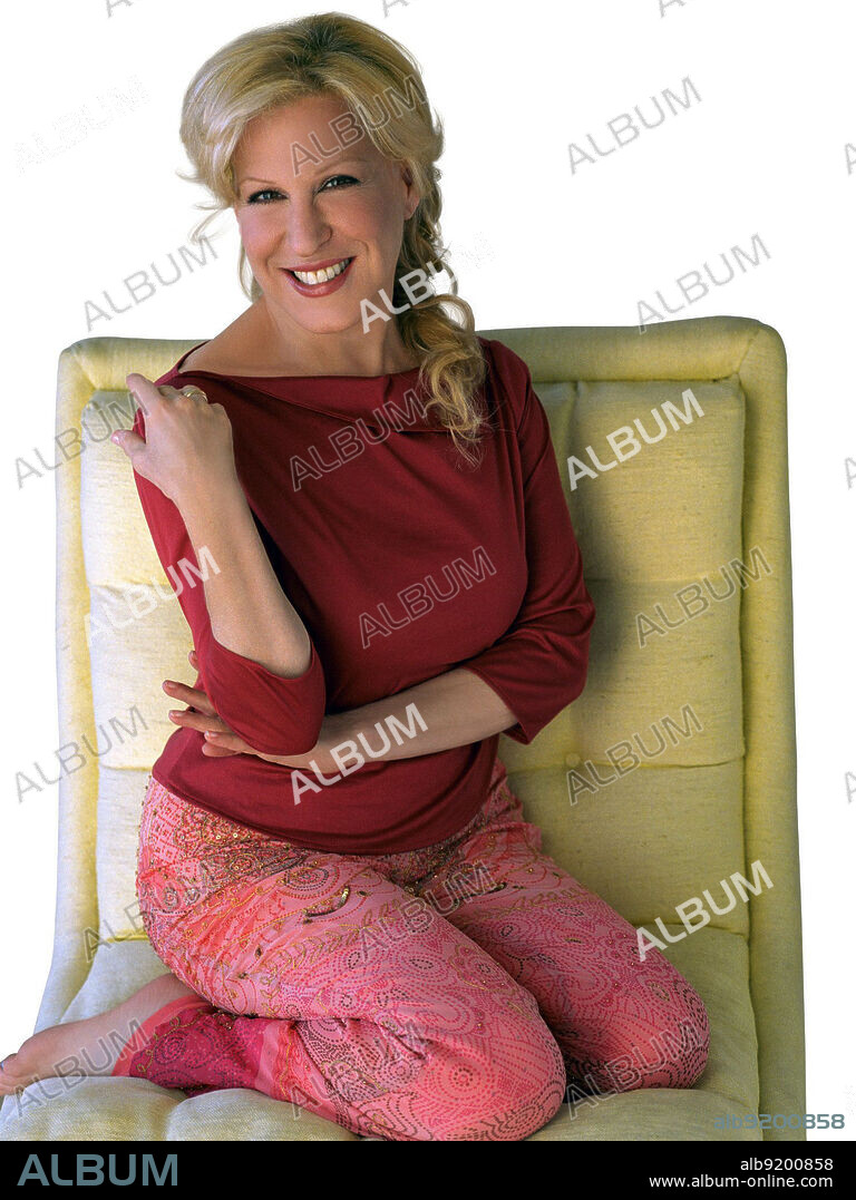 BETTE MIDLER in BETTE, 2000, directed by ANDREW D. WEYMAN. Copyright CBS PRODUCTIONS.