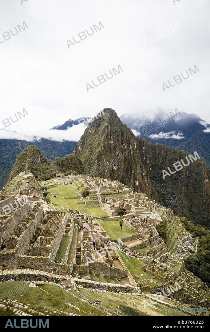 Machu Picchu, UNESCO World Heritage Site, Peru, South America.