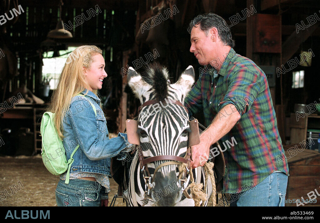 BRUCE GREENWOOD y HAYDEN PANETTIERE en HÉROE A RAYAS, 2005 (RACING STRIPES), dirigida por FREDERIK DU CHAU. Copyright WARNER BROS. PICTURES / ALSBIRK, BLID.
