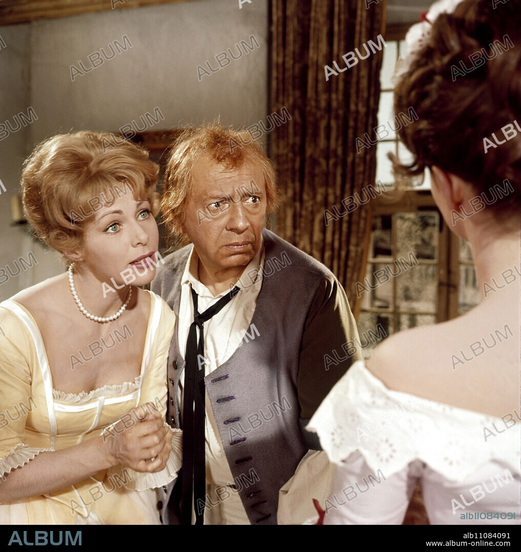 HEROINES / Germany 1960 / Dietrich Haugk MARIANNE KOCH (Minna von Barnhelm), ALFRED BALTHOFF in the comedy: 'Heroines', 1960.