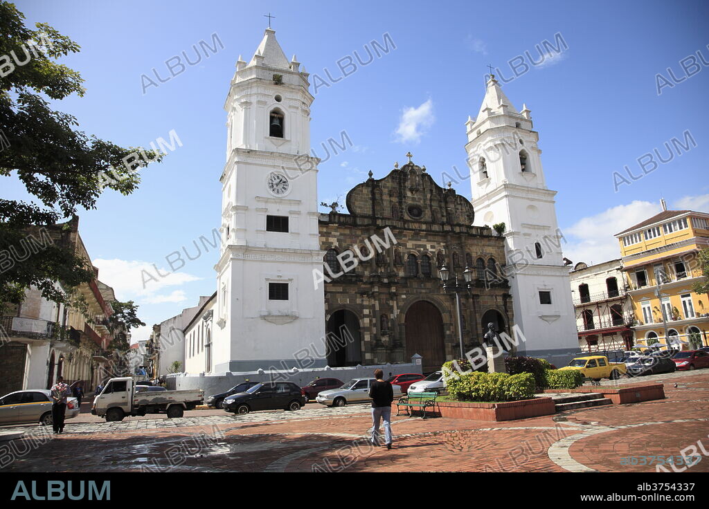 Catedral de Nuestra Senora de la Asuncion, Casco Antiguo (Casco Viejo), San Felipe District, Old City, UNESCO World Heritage Site, Panama City, Panama, Central America.