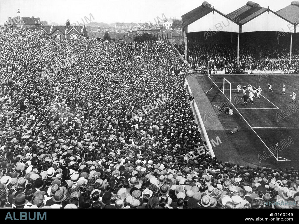 London, England: August 26, 1933 Part of the huge crowd at Arsenal Stadium in Highbury to witness the first game of the football season between Arsenal and Birmingham.