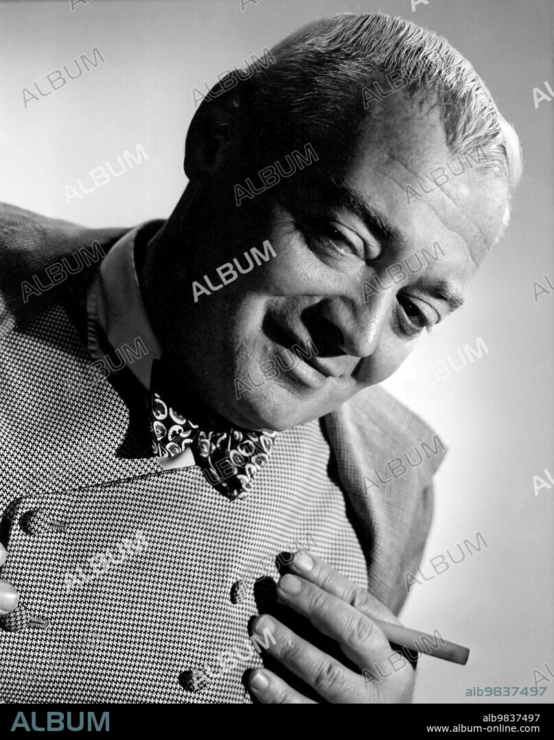PETER LORRE en LA BURLA DEL DIABLO, 1953 (BEAT THE DEVIL), dirigida por JOHN HUSTON. Copyright UNITED ARTISTS.