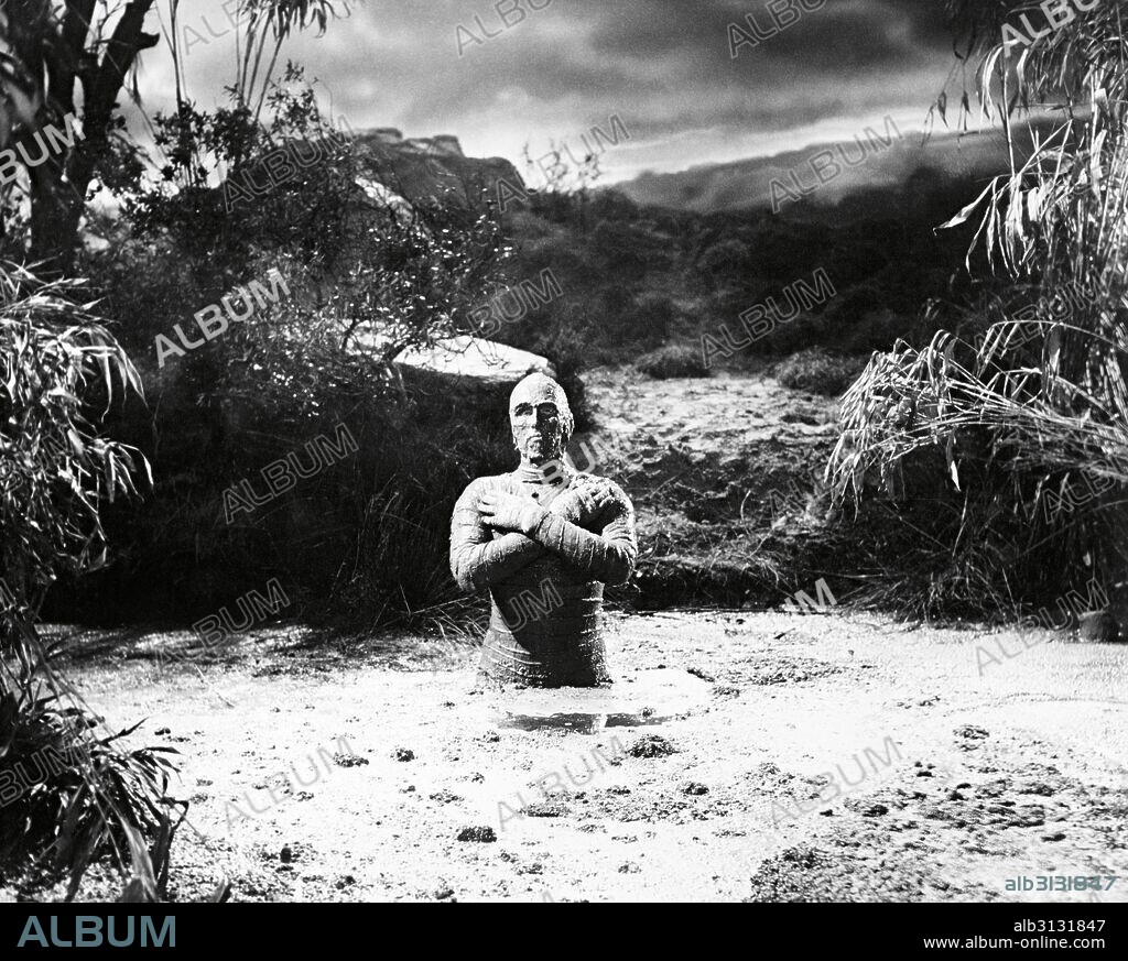 CHRISTOPHER LEE en LA MOMIA, 1959 (THE MUMMY), dirigida por TERENCE FISHER. Copyright HAMMER.