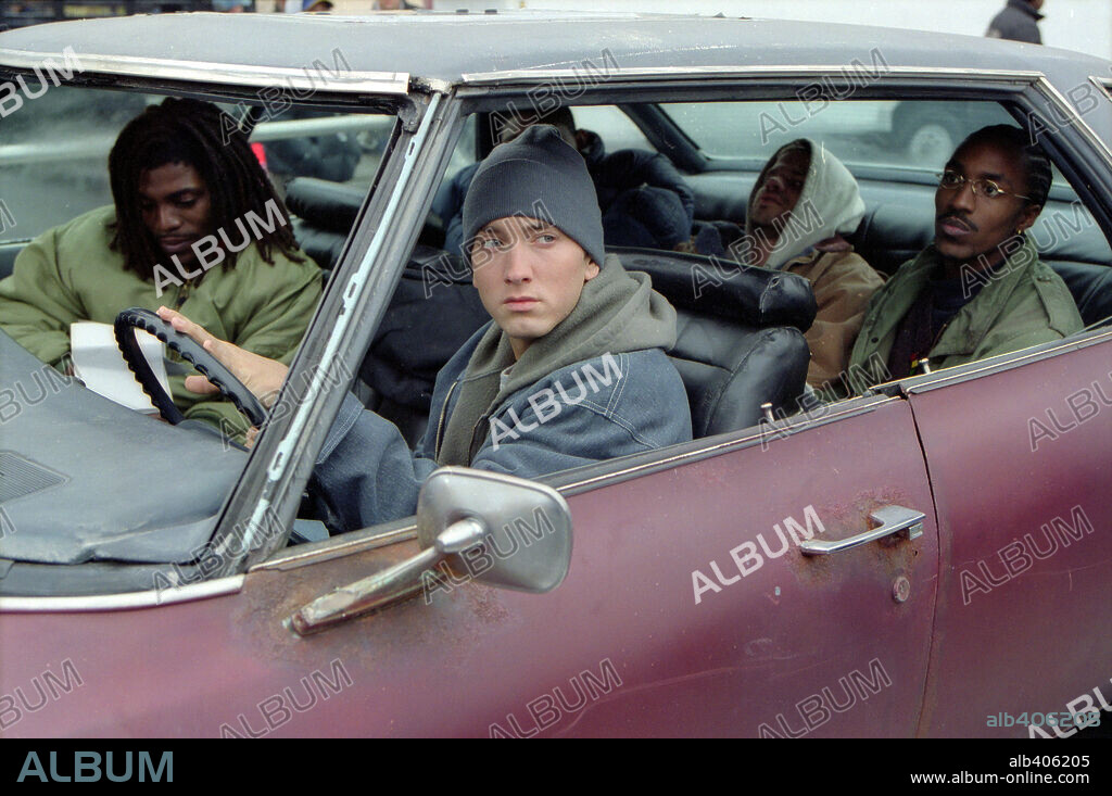 DE'ANGELO WILSON, EMINEM, EVAN JONES and MEKHI PHIFER in 8 MILE, 2002, directed by CURTIS HANSON. Copyright UNIVERSAL STUDIOS / REED, ELI.
