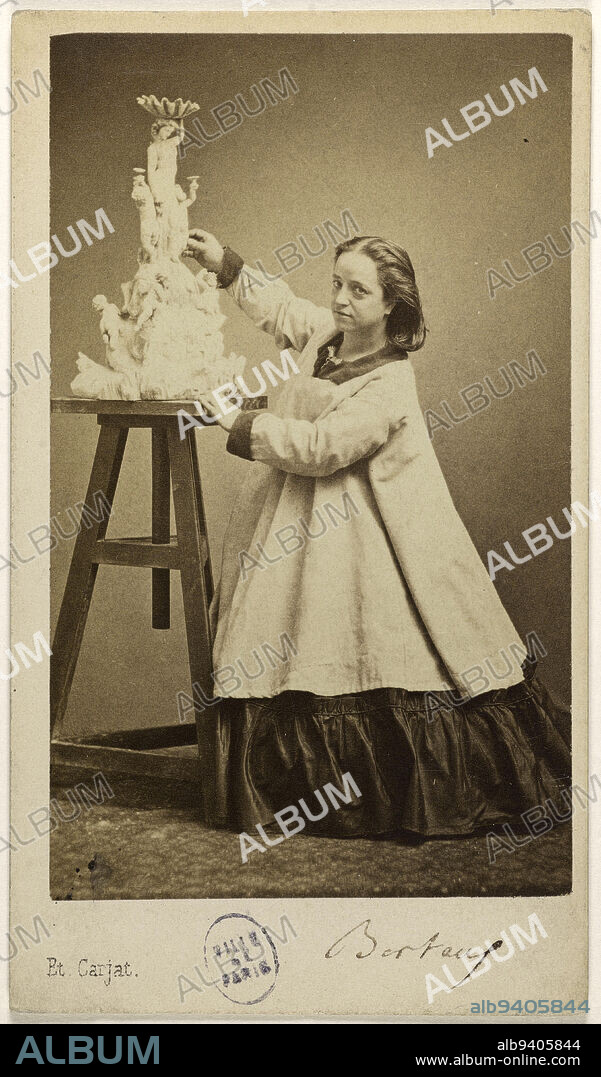Portrait of Mrs Léon Bertaux, (born Hélène Hébert), (1825-1909), (sculptor), Carjat & Cie, Photographer, Between 1870 and 1890, 2nd half of the 19th century, Photography, Graphic arts, Photography, Albumen paper print, Dimensions - Work: Height: 8.9 cm, Width: 5.4 cm, Dimensions: Height: 10.3 cm, Width: 6 cm.