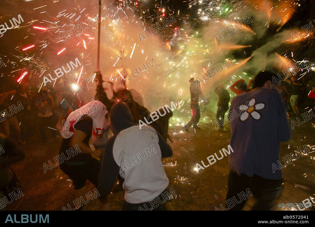 Correfoc, fiesta de demonios y fuego.Fiestas de Sant Joan.Palma.Mallorca.Islas Baleares. España.