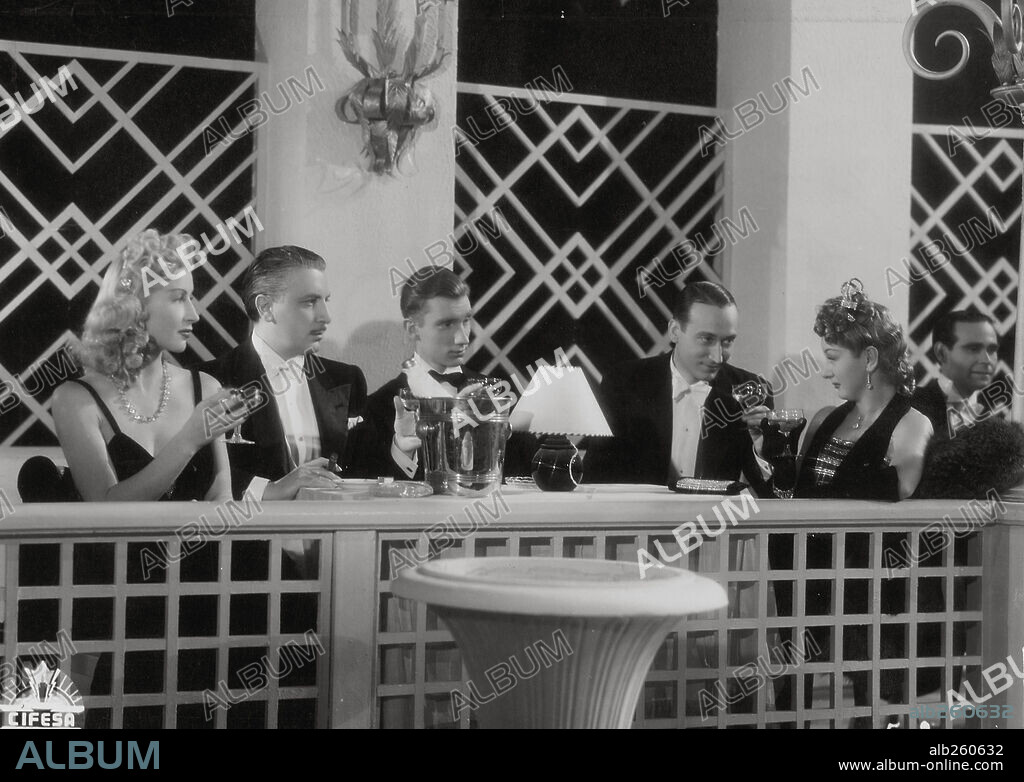 FERNANDO FERNAN GOMEZ y MARTA SANTAOLALLA en CRISTINA DE GUZMAN, 1943, dirigida por GONZALO DELGRAS.