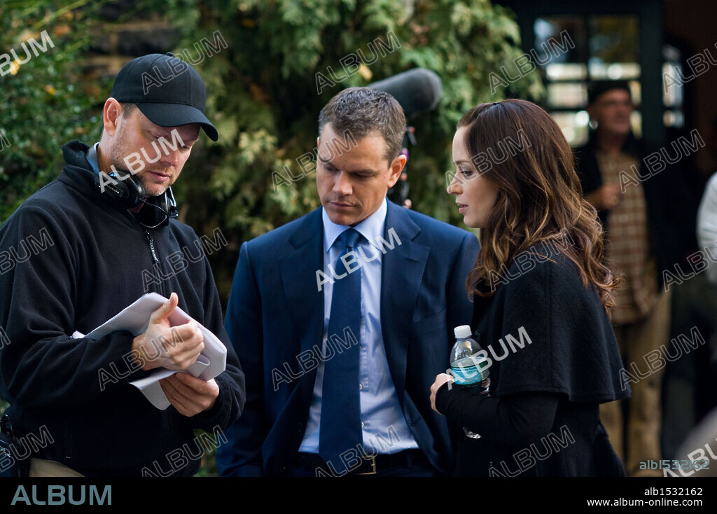 EMILY BLUNT, GEORGE NOLFI y MATT DAMON en DESTINO OCULTO, 2011 (THE ADJUSTMENT BUREAU), dirigida por GEORGE NOLFI. Copyright UNIVERSAL PICTURES.