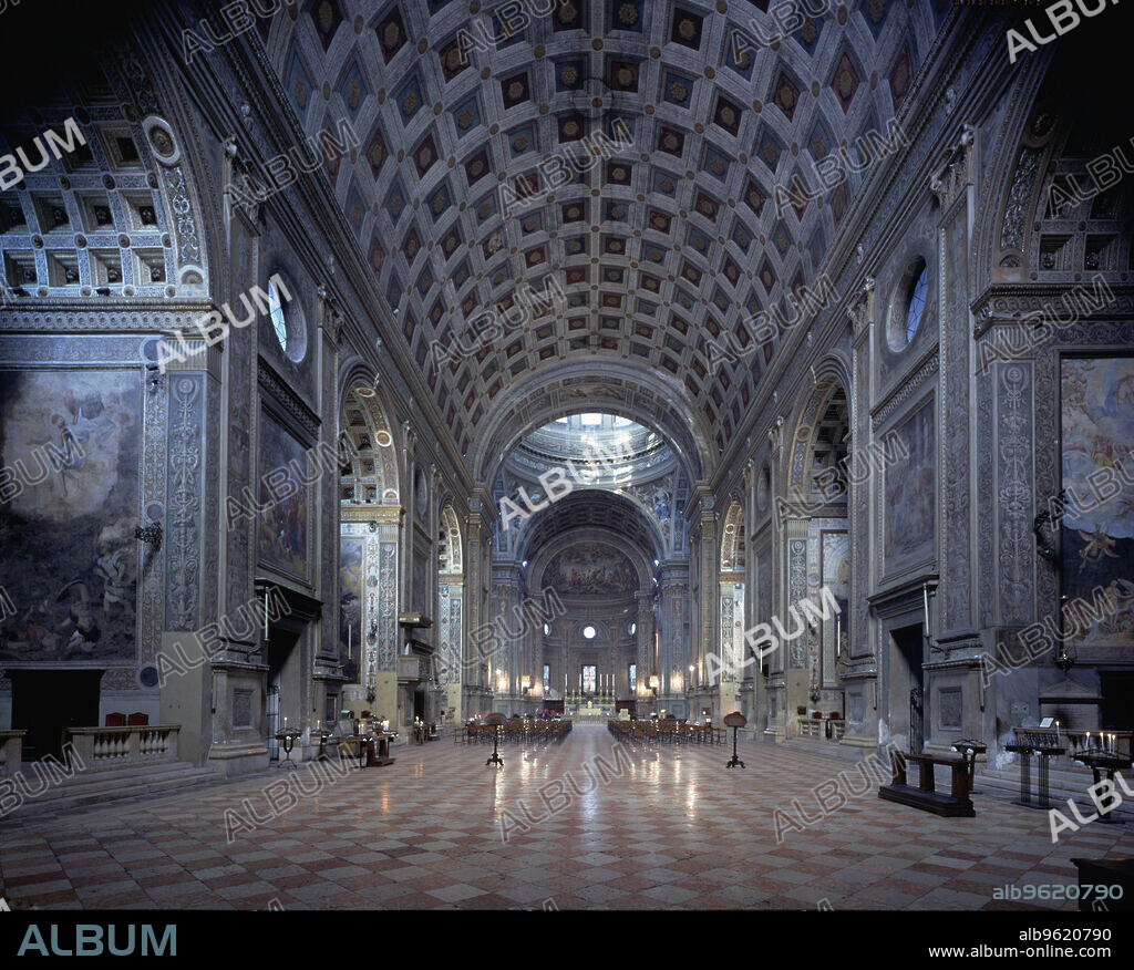 Mantua, Church of S. Andrea, project by Leon Battista Alberti, 1470, interior view.