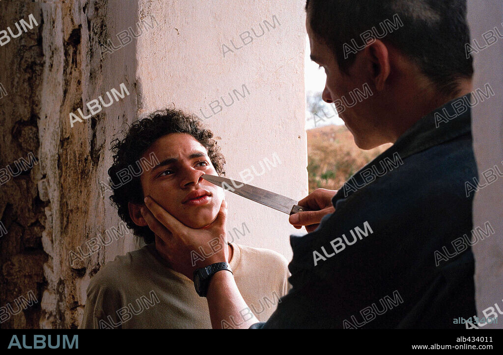 RAVI RAMOS LACERDA in THE MIDDLE OF THE WORLD, 2003 (O CAMINHO DAS NUVENS), directed by VICENTE AMORIM. Copyright BUENA VISTA.