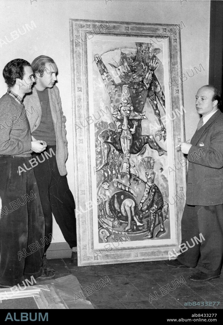 Göteborg omkring 1950 - Konstnären Endre Nemes (th) med två okända manspersoner *** Local Caption *** GT. KAMERAREPORTAGE.