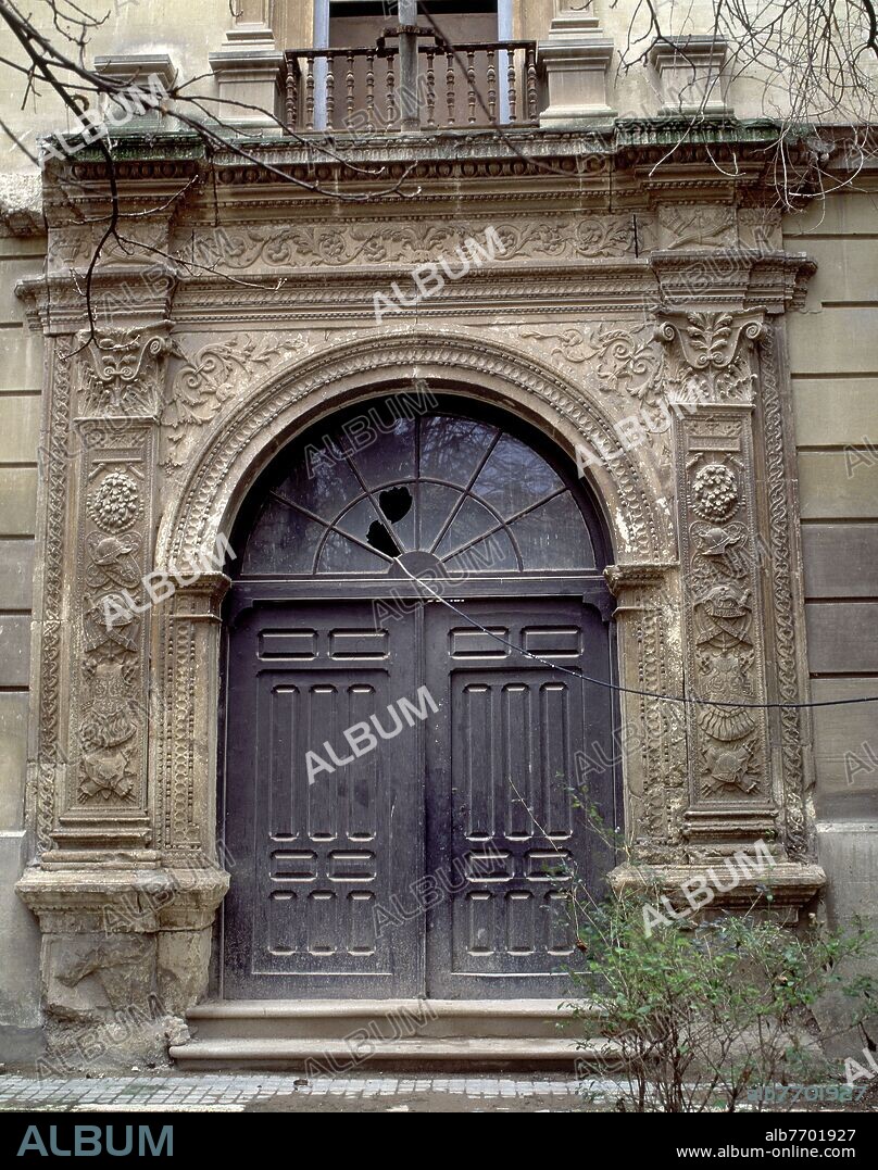 LORENZO VAZQUEZ DE SEGOVIA-ARQUITECTO RENACENTIS. PORTADA DEL PALACIO MENDOZA CONSTRUCCION DEL SIGLO XVI CONVERTIDO  INSTITUTO DE ENSEÑANZA.