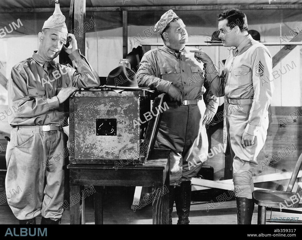 OLIVER HARDY and STAN LAUREL in GREAT GUNS, 1941, directed by MONTY BANKS. Copyright 20TH CENTURY FOX.