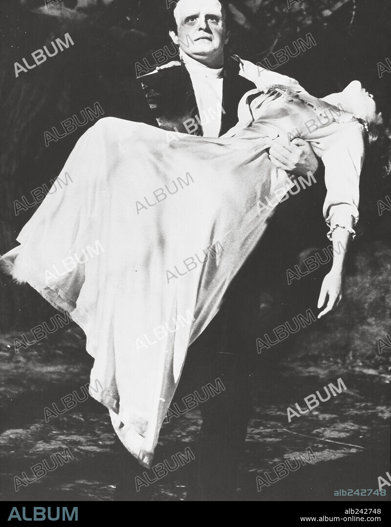 PETER BOYLE in YOUNG FRANKENSTEIN, 1974, directed by MEL BROOKS. Copyright 20TH CENTURY FOX.