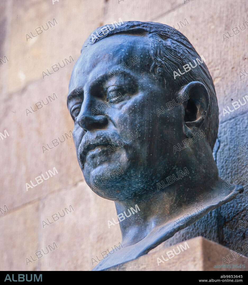 JOAN BORRELL I NICOLAU. Joan Borrell i Niculau / Busto de Enric Prat de la Riba, 1918. Palau de la Generalitat, Barcelona.