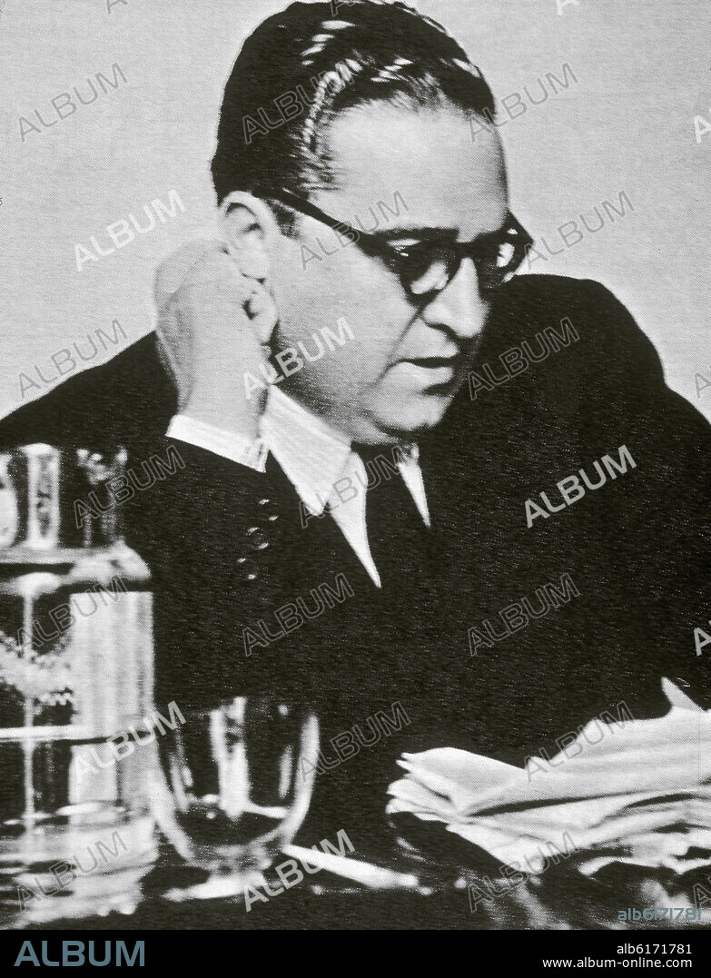 AGUSTIN DE FOXA (1906-1959) POETA NOVELISTA PERIODISTA Y DIPLOMATICO ESPAÑOL.
