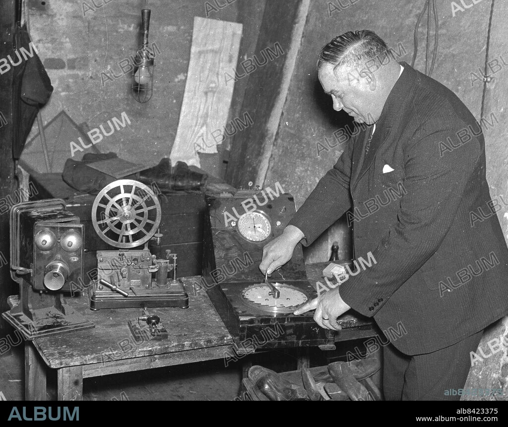 Göteborg 22 januari 1941. Museiföremål hos Brandkåren. Foto: Kamerareportage. *** Local Caption *** GT. KAMERAREPORTAGE.