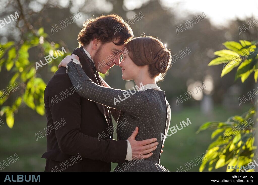MIA WASIKOWSKA and MICHAEL FASSBENDER in JANE EYRE, 2011, directed by CARY JOJI FUKUNAGA. Copyright BBC FILMS.