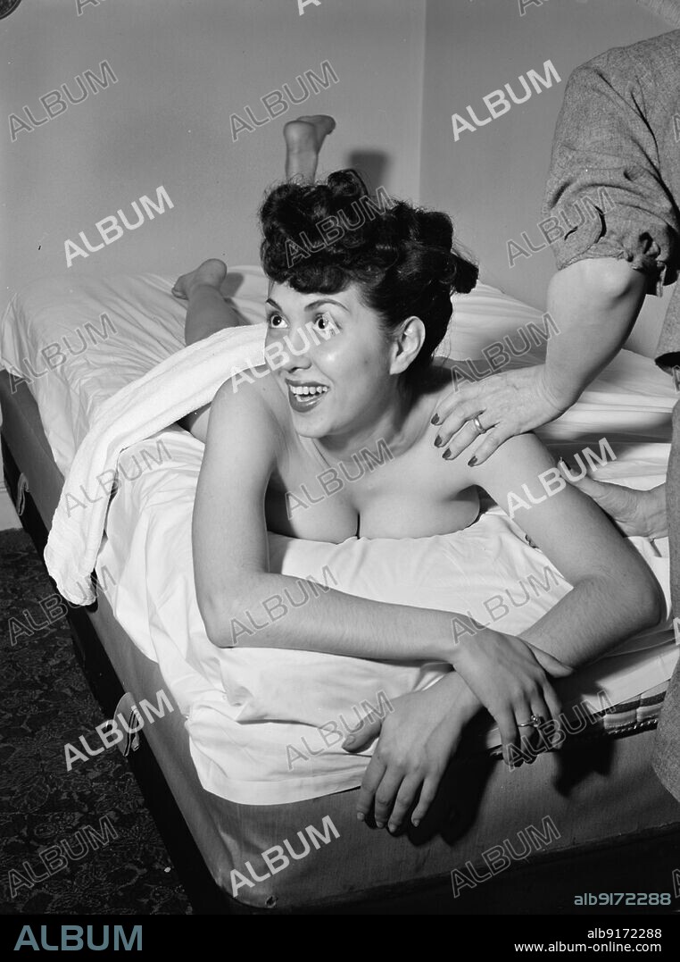 WILLIAM PAUL GOTTLIEB. Portrait of Gloria King, New York, N.Y., ca. Apr. 1947.