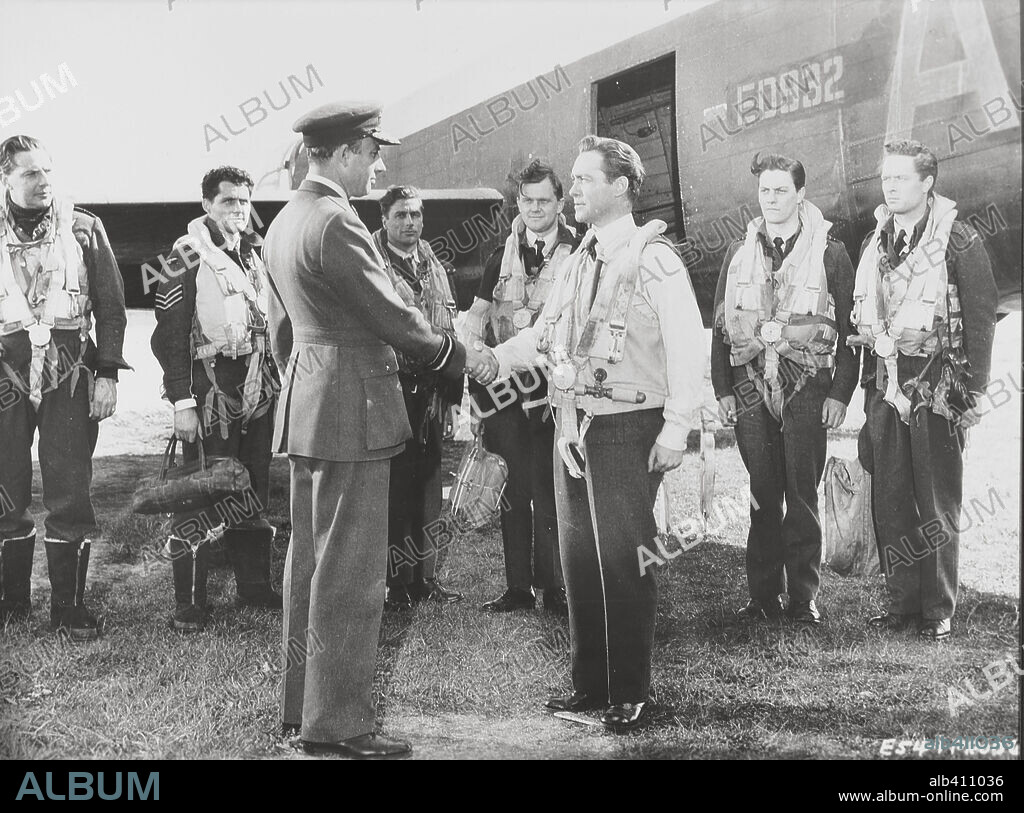 RICHARD TODD in THE DAM BUSTERS, 1954, directed by MICHAEL ANDERSON. Copyright ASSOCIATED BRITISH PICTURES.