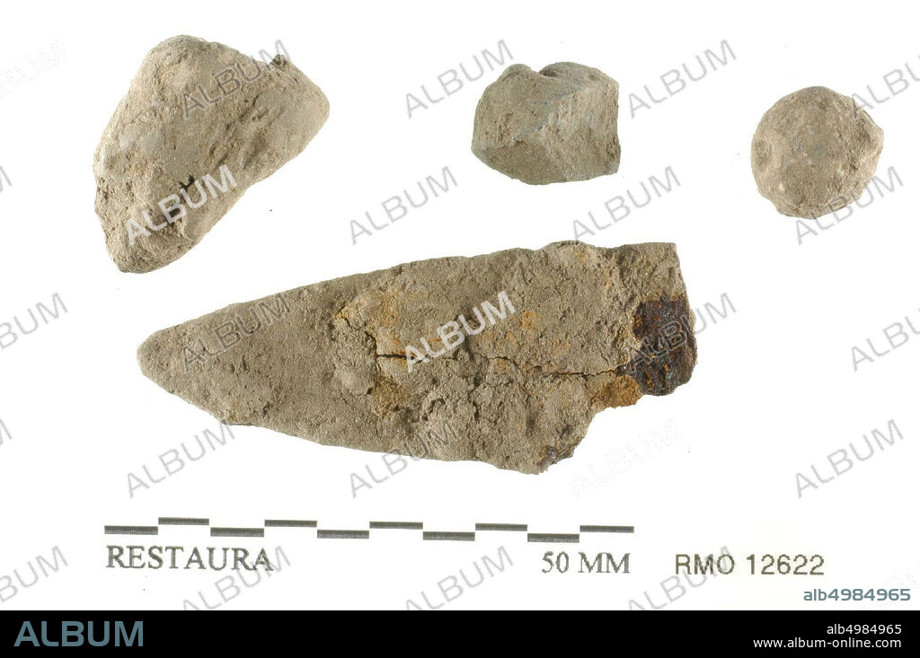 The Netherlands Middle Ages, dagger or lance point, musket ball, weight, fragment, iron, lead, copper alloy, 5.1 x 2.3 cm, 2.3 x 1.7 cm, x, the Netherlands, Utrecht, Wijk bij, Duurstede, Wijk bij Duurstede, Dorestad.