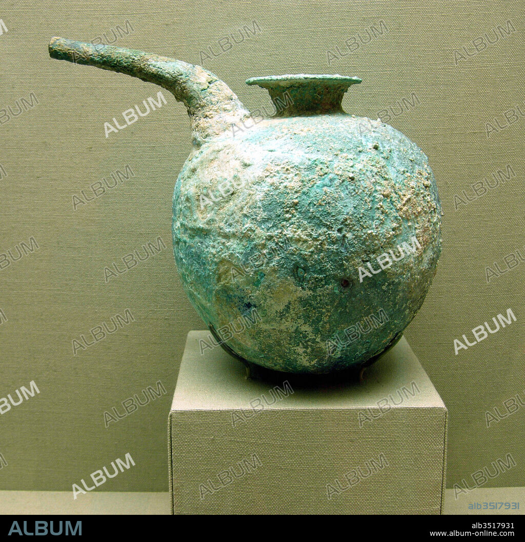 Jar with a spout, Late Uruk, ca. 3500–3100 B.C., Syria or Mesopotamia, Copper alloy, 7 x 6 1/8 in. (17.8 x 15.5 cm), Metalwork-Vessels,.