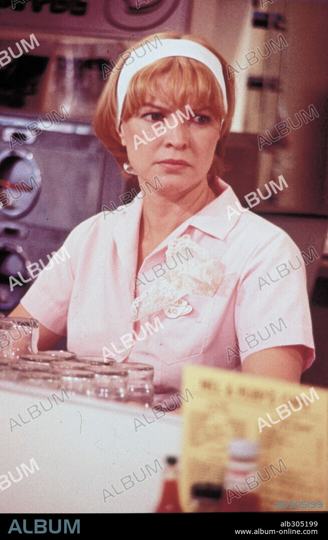 ELLEN BURSTYN in ALICE DOESN'T LIVE HERE ANYMORE, 1974, directed by MARTIN SCORSESE. Copyright WARNER BROTHERS.